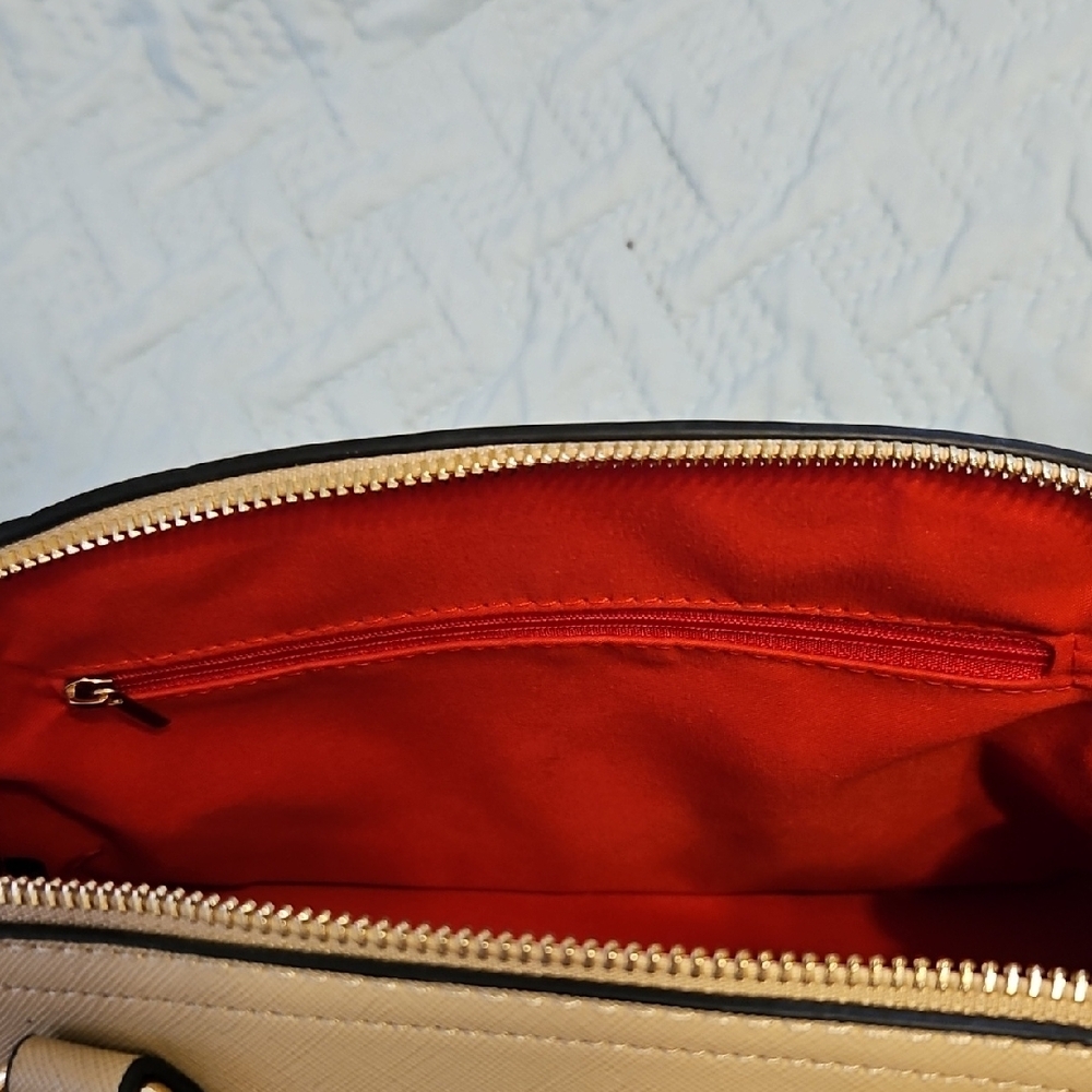 Tan Handbag - Picture 5 of 5
